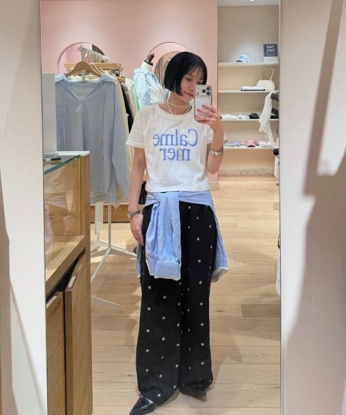 mystic（ミスティック）の「《3サイズ展開/SET UPスタイルにも◎》ビージーフラワースラックス（スラックス・レディース・ブラック/ブルー/アイボリー・1/2/0）」の21枚目の写真