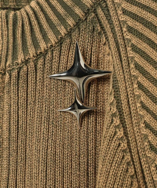 LAND MUSEUM（ランドミュージアム）の「LAND MUSEUM／スターメタルZIPニット（ニット/セーター・メンズ・イエロー/ブラック・FREE）」の5枚目の写真