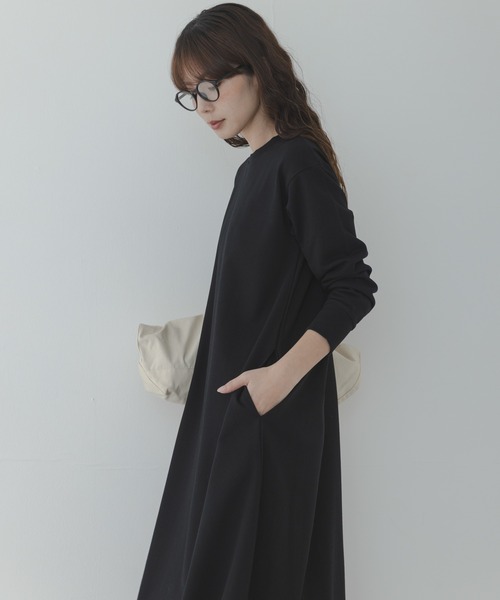 URBAN RESEARCH Sonny Label（アーバンリサーチサニーレーベル）の「『WEB限定』裏毛Aラインワンピース（ワンピース・レディース・チャコールグレー/ブラック・FREE）」の11枚目の写真