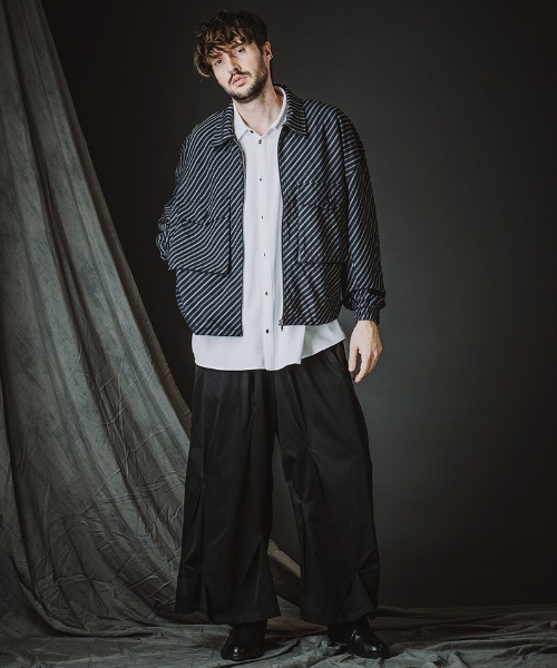 NO ID.(ノーアイディ)の「mj11424-WポケットZIP-BLZ ジップブルゾン(858006-424B)(ブルゾン・メンズ・ブラック/ストライプ・ONE SIZE)」の12枚目の写真