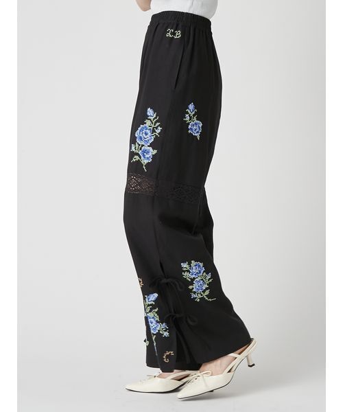 LILY BROWN(リリーブラウン)の「フラワークロスステッチリボンパンツ(その他パンツ・レディース・ブラック/ホワイト・F)」の10枚目の写真