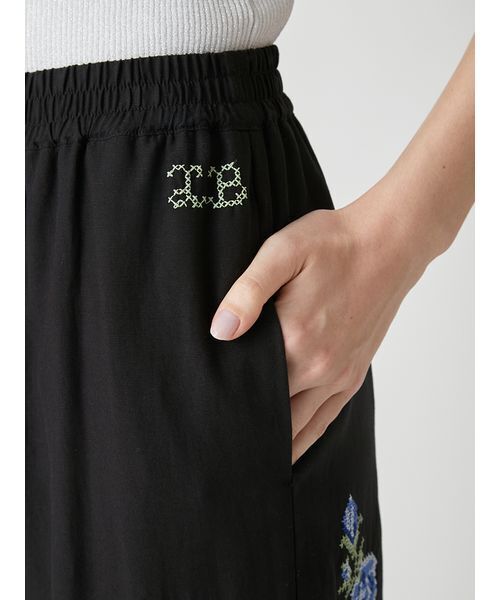 LILY BROWN(リリーブラウン)の「フラワークロスステッチリボンパンツ(その他パンツ・レディース・ブラック/ホワイト・F)」の12枚目の写真