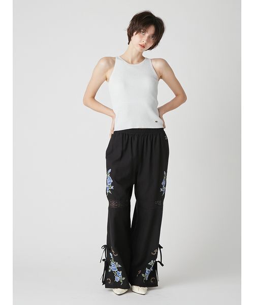 LILY BROWN(リリーブラウン)の「フラワークロスステッチリボンパンツ(その他パンツ・レディース・ブラック/ホワイト・F)」の14枚目の写真