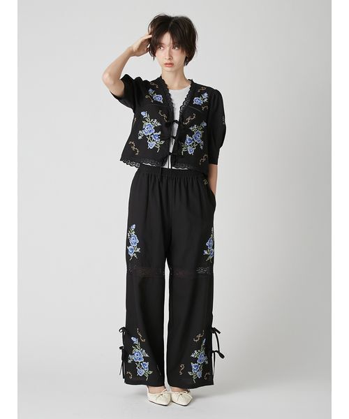 LILY BROWN(リリーブラウン)の「フラワークロスステッチリボンパンツ(その他パンツ・レディース・ブラック/ホワイト・F)」の15枚目の写真