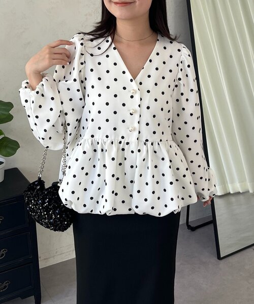 prose verse（プロズヴェール）の「ドットパフスリーブVネックバルーンペプラムブラウス（シャツ/ブラウス・レディース・ブラック/オフホワイト・MEDIUM/LARGE）」の5枚目の写真