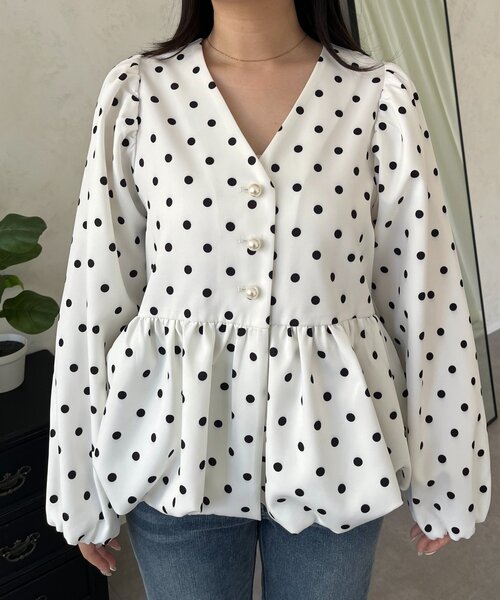 prose verse（プロズヴェール）の「ドットパフスリーブVネックバルーンペプラムブラウス（シャツ/ブラウス・レディース・ブラック/オフホワイト・MEDIUM/LARGE）」の21枚目の写真