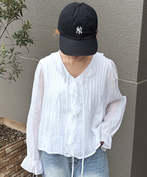 ISOOK(アイスー)の「【ISOOK / アイスー】フロントフリルブラウス / ワッシャー シアーシャツ シアートップス シースルー 長袖 春服 春トップス ホワイト ZOZOTOWN限定(シャツ/ブラウス・レディース・ホワイト・FREE)」の1枚目の写真