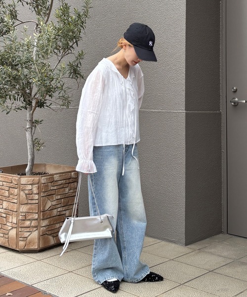 ISOOK(アイスー)の「【ISOOK / アイスー】フロントフリルブラウス / ワッシャー シアーシャツ シアートップス シースルー 長袖 春服 春トップス ホワイト ZOZOTOWN限定(シャツ/ブラウス・レディース・ホワイト・FREE)」の6枚目の写真