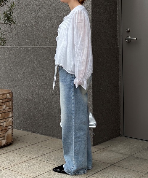 ISOOK(アイスー)の「【ISOOK / アイスー】フロントフリルブラウス / ワッシャー シアーシャツ シアートップス シースルー 長袖 春服 春トップス ホワイト ZOZOTOWN限定(シャツ/ブラウス・レディース・ホワイト・FREE)」の15枚目の写真