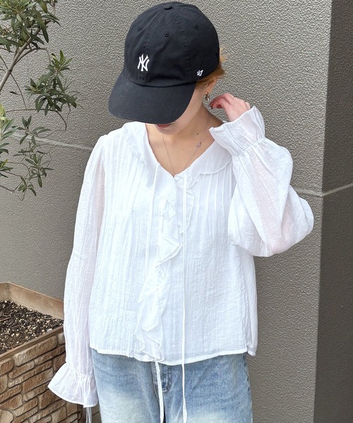 ISOOK(アイスー)の「【ISOOK / アイスー】フロントフリルブラウス / ワッシャー シアーシャツ シアートップス シースルー 長袖 春服 春トップス ホワイト ZOZOTOWN限定(シャツ/ブラウス・レディース・ホワイト・FREE)」の3枚目の写真