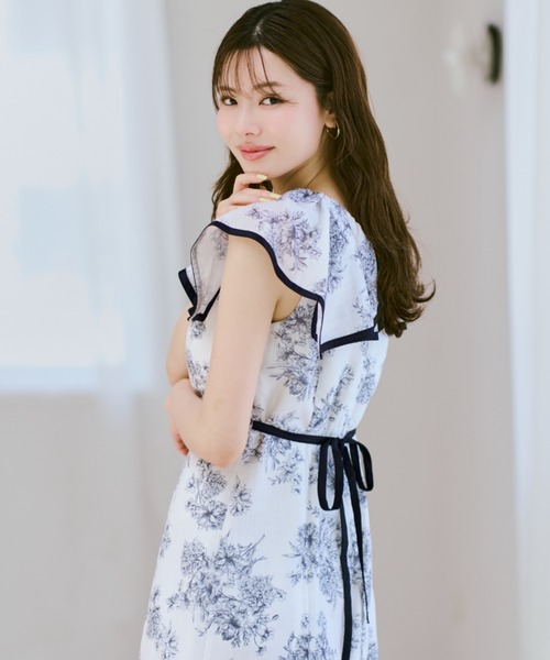 MISCH MASCH(ミッシュマッシュ)の「2026春夏新作 フラワージュイフリルスリーブワンピース(ワンピース・レディース・グレー/ブルー/ブラウン・M/S)」の4枚目の写真