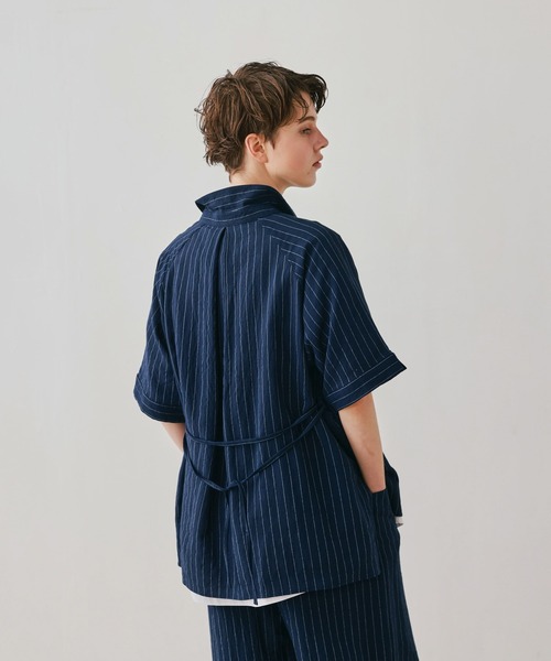 Kelen(ケレン)の「「KELEN / ケレン」リネン混ピンストライプシャツ(シャツ/ブラウス・レディース・ブラウン/ナチュラル/ネイビー・S/M)」の9枚目の写真