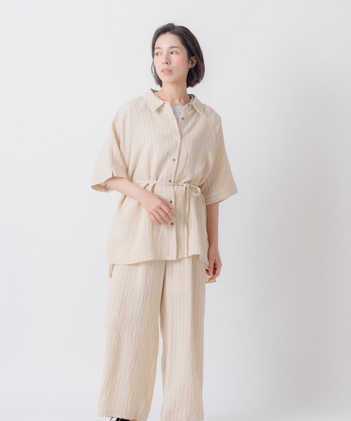 Kelen(ケレン)の「「KELEN / ケレン」リネン混ピンストライプシャツ(シャツ/ブラウス・レディース・ブラウン/ナチュラル/ネイビー・S/M)」の21枚目の写真
