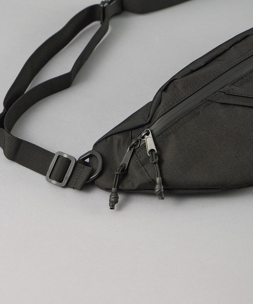 MEI（メイ）の「【 MEI / メイ 】BASIC BOTTOM LINE / ベーシックボトムライン（ボディバッグ/ウエストポーチ・レディース・ブラック/その他1/その他2/その他3/ブラウン・FREE）」の9枚目の写真