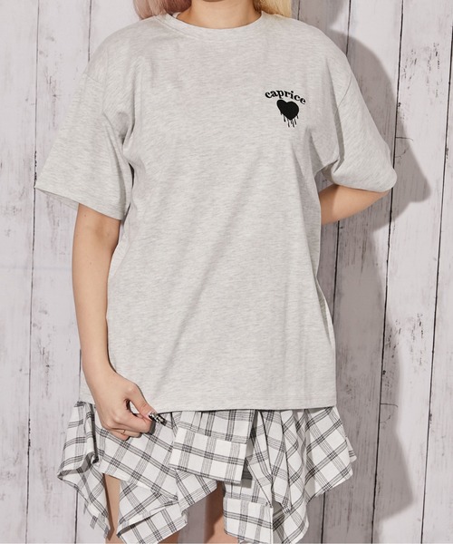 GORGE(ゴージ)の「《ワンポイントハート刺繍》Tシャツ/カジュアル×Y2K/春夏/全4色(Tシャツ/カットソー・レディース・オフホワイト/ピンク/ブラック/オートミール・F)」の3枚目の写真