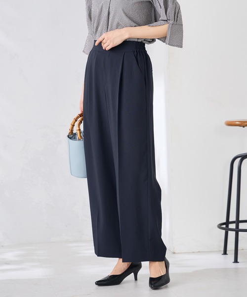 a.v.v（アーヴェヴェ）の「［支持率NO.1/接触冷感/速乾/UVカット/イージーケア］スッキリ見えワイドパンツ（スラックス・レディース・ネイビー/ライトピンク/ブラック/グレイッシュベージュ・MEDIUM/SMALL/LARGE/X-SMALL/X-LARGE）」の11枚目の写真