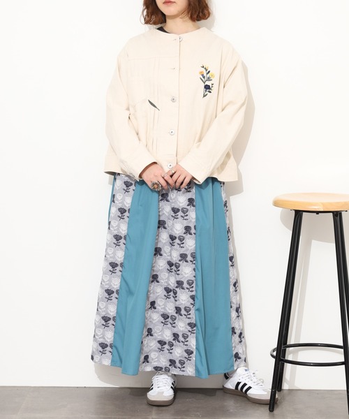 Emago(イマゴ)の「EMAGO お花刺繍Gジャン(その他アウター・レディース・アイボリー/インディゴブルー・FREE)」の16枚目の写真