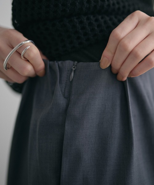 LAULEN(ローレン)の「front tuck balloon wide pants /フロントタックバルーンワイドパンツ(その他パンツ・レディース・ブラック/グレー/ホワイト/ブラウン・S/M)」の20枚目の写真