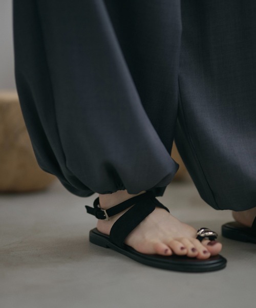 LAULEN(ローレン)の「front tuck balloon wide pants /フロントタックバルーンワイドパンツ(その他パンツ・レディース・ブラック/グレー/ホワイト/ブラウン・S/M)」の22枚目の写真
