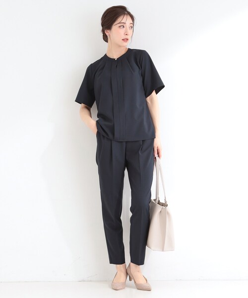 SHOO・LA・RUE(シューラルー)の「【吸水速乾/セットアップ可】洗濯後しわになりにくい タックブラウス(シャツ/ブラウス・レディース・ネイビー/グレー/ナチュラル・01/02/03/04)」の7枚目の写真