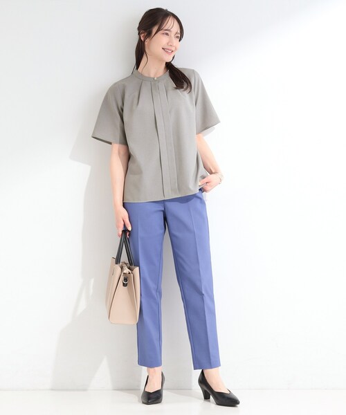 SHOO・LA・RUE(シューラルー)の「【吸水速乾/セットアップ可】洗濯後しわになりにくい タックブラウス(シャツ/ブラウス・レディース・ネイビー/グレー/ナチュラル・01/02/03/04)」の21枚目の写真