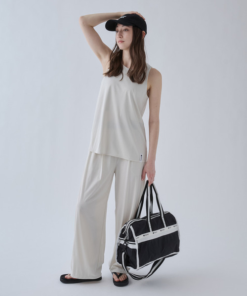LeSportsac(レスポートサック)の「【 紫外線対策 / UVカット / 接触冷感 】 サイドスリットタンクトップ(Tシャツ/カットソー・レディース・ブラック/ホワイト/ブルー・SMALL/MEDIUM)」の11枚目の写真