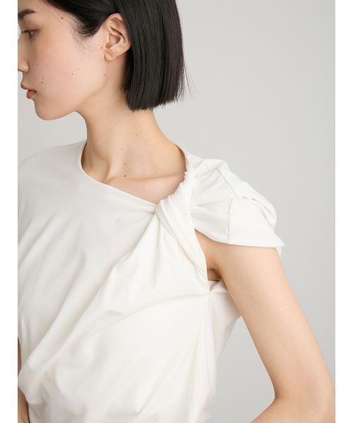MIESROHE(ミースロエ)の「【洗える・持続冷感】【ICEDFABRIC+R】ツイストプルオーバー(Tシャツ/カットソー・レディース・ダークグレー/ライム/ホワイト・F)」の10枚目の写真