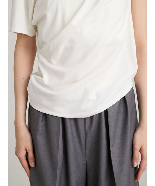 MIESROHE(ミースロエ)の「【洗える・持続冷感】【ICEDFABRIC+R】ツイストプルオーバー(Tシャツ/カットソー・レディース・ダークグレー/ライム/ホワイト・F)」の11枚目の写真