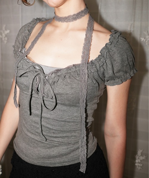 IMARI(イマリ)の「【 IMARI / イマリ 】 レース チョーカー付き フリル 半袖 トップス(Tシャツ/カットソー・レディース・グレー/ホワイト/ブルー・FREE)」の7枚目の写真