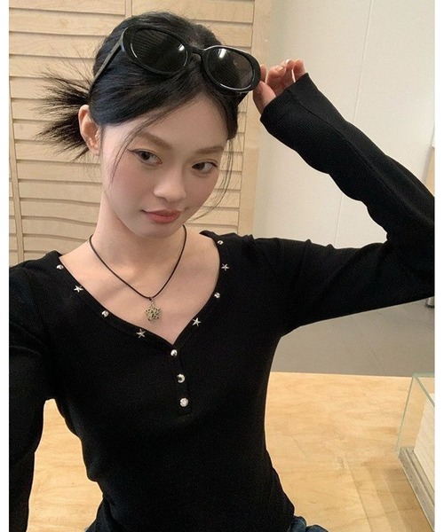 inst.ALL(インストール)の「スタースタッズワイドヘンリー風トップス(Tシャツ/カットソー・レディース・ブラック・M)」の10枚目の写真
