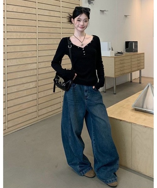 inst.ALL(インストール)の「スタースタッズワイドヘンリー風トップス(Tシャツ/カットソー・レディース・ブラック・M)」の12枚目の写真