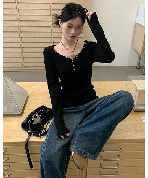 inst.ALL(インストール)の「スタースタッズワイドヘンリー風トップス(Tシャツ/カットソー・レディース・ブラック・M)」の15枚目の写真