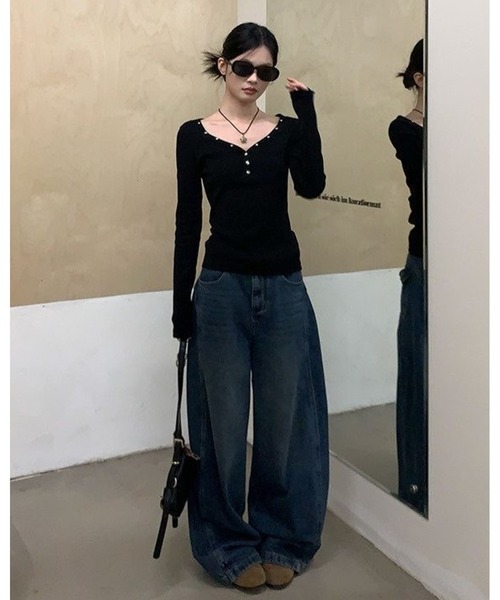 inst.ALL(インストール)の「スタースタッズワイドヘンリー風トップス(Tシャツ/カットソー・レディース・ブラック・M)」の17枚目の写真