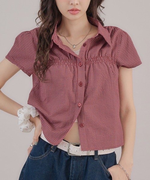apres jour mignon(アプレジュールミニョン)の「シャーリングシャツ(シャツ/ブラウス・レディース・ブルー/ブラウン系その他/アイボリー/ピンク/レッド・LARGE/フリー)」の2枚目の写真