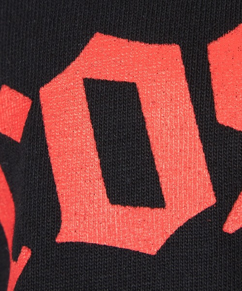 a.p.o.v.(エーピーオービー)の「a.p.o.v. ゴシックロゴプリントスーパーオーバーサイズコットンTシャツ(Tシャツ/カットソー・メンズ・ホワイト/ブラック・ONESIZE)」の11枚目の写真