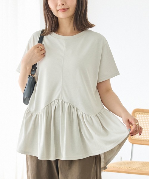LAVEANGE(ラビアンジェ)の「【好機能シリーズ】汗シミ防止・接触冷感・吸水速乾・UVカット・遮熱・透け防止|エアリードライギャザーペプラムプルオーバー|ひんやり/体型カバー/フレアシルエット/きれいめ(Tシャツ/カットソー・レディース・ライトベージュ/ブラウン/ブラック・3L/LL/M/5L/4L)」の3枚目の写真