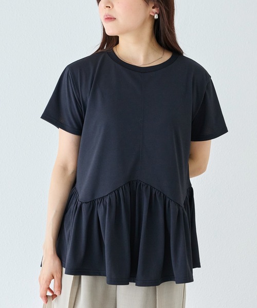 LAVEANGE(ラビアンジェ)の「【好機能シリーズ】汗シミ防止・接触冷感・吸水速乾・UVカット・遮熱・透け防止|エアリードライギャザーペプラムプルオーバー|ひんやり/体型カバー/フレアシルエット/きれいめ(Tシャツ/カットソー・レディース・ライトベージュ/ブラウン/ブラック・3L/LL/M/5L/4L)」の5枚目の写真