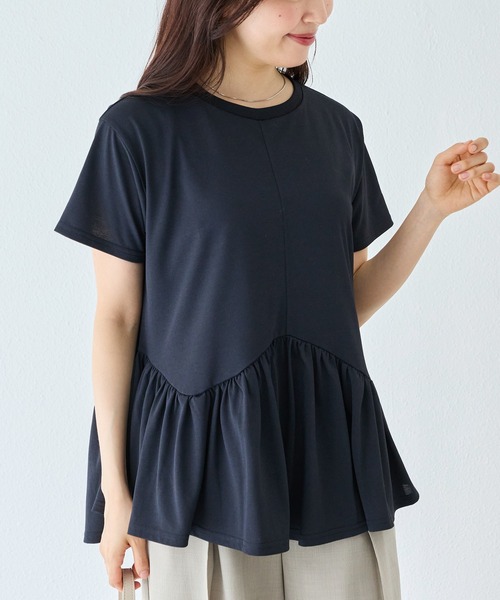 LAVEANGE(ラビアンジェ)の「【好機能シリーズ】汗シミ防止・接触冷感・吸水速乾・UVカット・遮熱・透け防止|エアリードライギャザーペプラムプルオーバー|ひんやり/体型カバー/フレアシルエット/きれいめ(Tシャツ/カットソー・レディース・ライトベージュ/ブラウン/ブラック・3L/LL/M/5L/4L)」の6枚目の写真