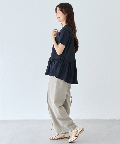 LAVEANGE(ラビアンジェ)の「【好機能シリーズ】汗シミ防止・接触冷感・吸水速乾・UVカット・遮熱・透け防止|エアリードライギャザーペプラムプルオーバー|ひんやり/体型カバー/フレアシルエット/きれいめ(Tシャツ/カットソー・レディース・ライトベージュ/ブラウン/ブラック・3L/LL/M/5L/4L)」の14枚目の写真