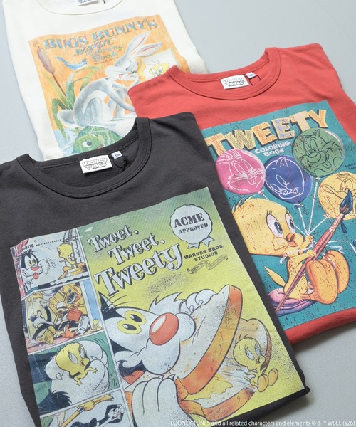 Looney Tunes(ルーニーテューンズ)の「【別注】LOONEY TUNES プリント半袖Tシャツ(Tシャツ/カットソー・キッズ・レッド/オフホワイト/チャコール・80/140/95/90/130/120/110/100)」の4枚目の写真
