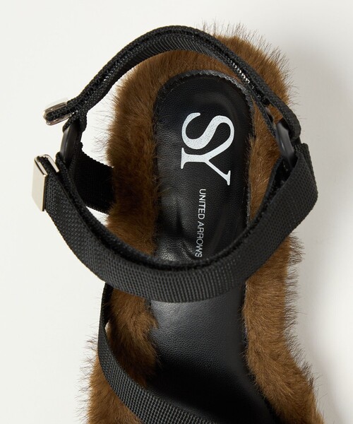 SY UNITED ARROWS(シーユナイテッドアローズ)の「<SY>メタルヒール フェイクファー サンダル50↑(サンダル・レディース・ブラック/ブラウン/ダークグレー・22cm/22.5cm/23cm/23.5cm/24cm/24.5cm/25cm)」の9枚目の写真