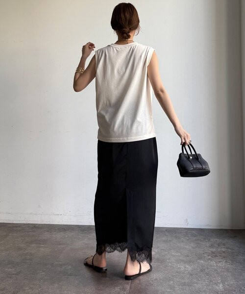 DouDou(ドゥドゥ)の「【WEB限定】【接触冷感&吸水速乾】ロゴ刺繍タンク(Tシャツ/カットソー・レディース・オフホワイト/ブラック・FREE)」の7枚目の写真