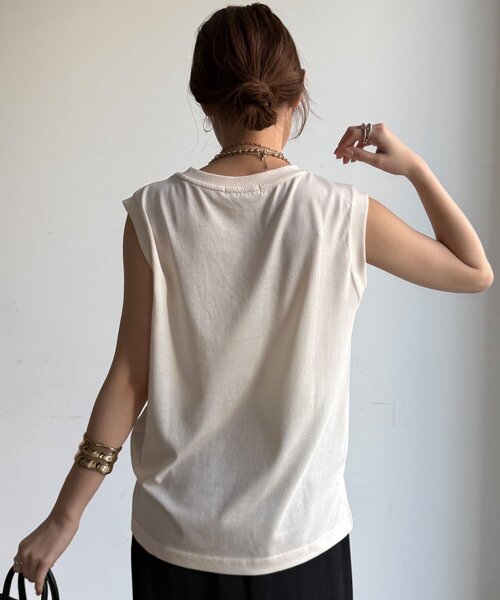 DouDou(ドゥドゥ)の「【WEB限定】【接触冷感&吸水速乾】ロゴ刺繍タンク(Tシャツ/カットソー・レディース・オフホワイト/ブラック・FREE)」の11枚目の写真