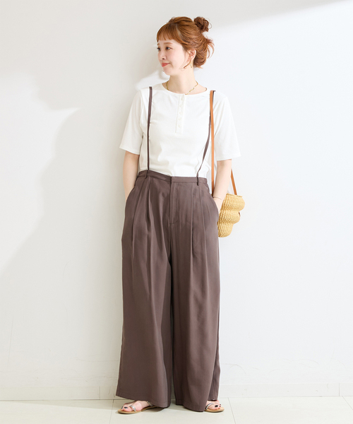 B.C STOCK(ベーセーストック)の「《2点セット》手洗い可 / インナー付きフィブリルライクストレートパンツ(スラックス・レディース・ブラックミックス/ブラウン・FREE)」の1枚目の写真