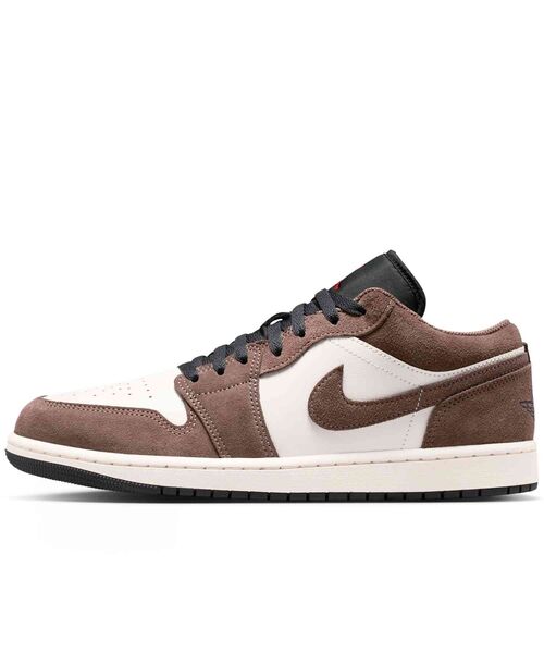 JORDAN BRAND（ジョーダンブランド）の「エア ジョーダン 1 LOW メンズシューズ / Air Jordan 1 Low Men's Shoes 553558-200 Palomino（スニーカー・メンズ・ブラウン系その他2・30/29.5/28.5/26/25.5/25/29/28/27.5/27/26.5）」の4枚目の写真