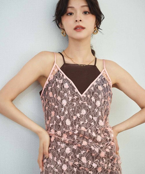 girl（ガール）の「《新色追加》花柄レース シアー キャミソール レイヤード ドレス 結婚式 ワンピース パーティードレス オケージョンドレス お呼ばれ 二次会 成人式 同窓会 謝恩会《着用動画あり》（ドレス・レディース・ピンク/イエロー/アイボリー/ブラック/シルバー・L/M）」の18枚目の写真