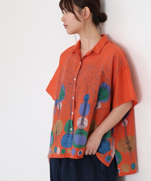 KILKI(キルキー)の「kilki 半袖オーバーサイズブラウス ギター(シャツ/ブラウス・レディース・ブラック系/オレンジ系・FREE)」の10枚目の写真