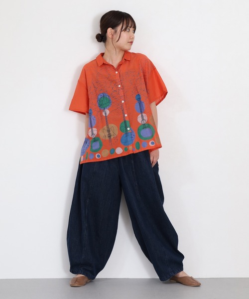 KILKI(キルキー)の「kilki 半袖オーバーサイズブラウス ギター(シャツ/ブラウス・レディース・ブラック系/オレンジ系・FREE)」の14枚目の写真