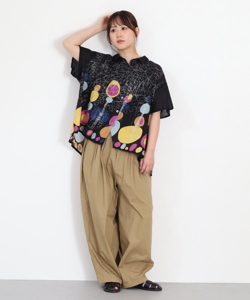 KILKI(キルキー)の「kilki 半袖オーバーサイズブラウス ギター(シャツ/ブラウス・レディース・ブラック系/オレンジ系・FREE)」の9枚目の写真