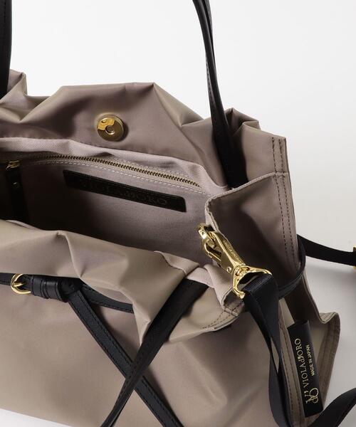 URBAN RESEARCH ROSSO WOMEN(アーバンリサーチ ロッソ)の「VIOLAd’ORO ナイロンドロストトートM(トートバッグ・レディース・ベージュ/ブラック・MEDIUM)」の7枚目の写真